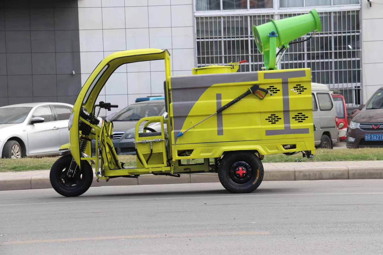 News / Blog electric high-pressure mist cannon sanitation tricycle